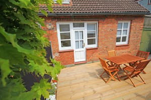 thumbnail: Sundeck