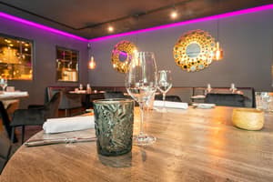thumbnail: Restaurant
