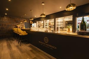 thumbnail: Bar (on property)