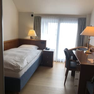 thumbnail: Room