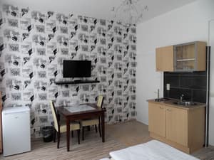 thumbnail: In-room dining