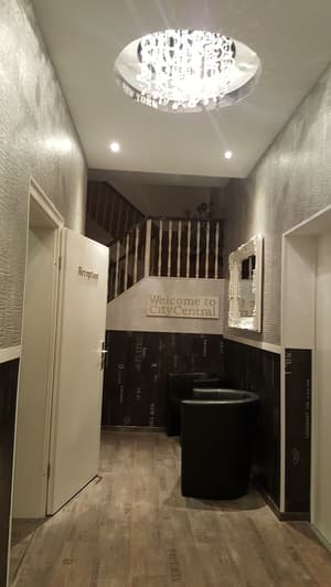 thumbnail: Interior entrance