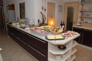 thumbnail: Dining