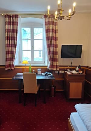 thumbnail: Room