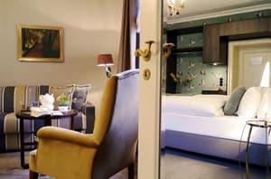 thumbnail: Interior detail