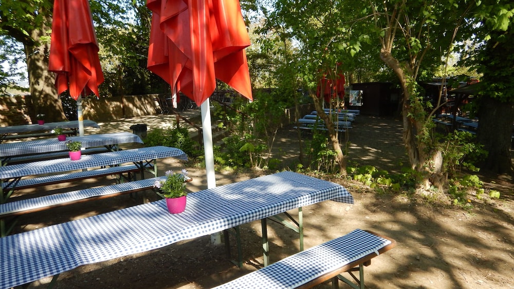 BBQ/picnic area