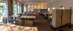 thumbnail: Restaurant