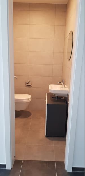thumbnail: Front of property