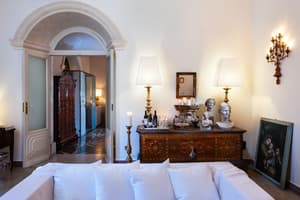 thumbnail: Interior