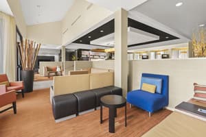 thumbnail: Lobby sitting area