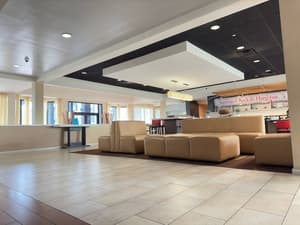 thumbnail: Lobby sitting area