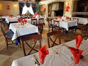 thumbnail: Restaurant