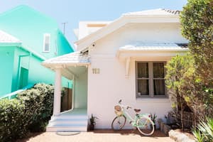 thumbnail: Front of property
