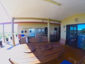 thumbnail: Terrace/patio