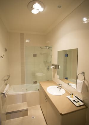 thumbnail: Bathroom amenities