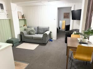 thumbnail: Lounge