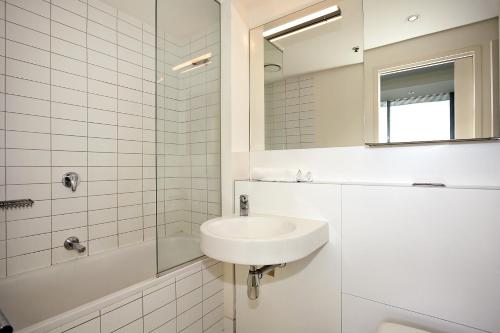 17505821.jpg