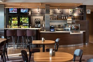 thumbnail: Restaurant