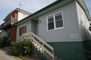thumbnail: Exterior