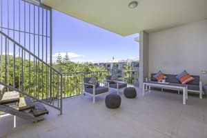 thumbnail: Balcony