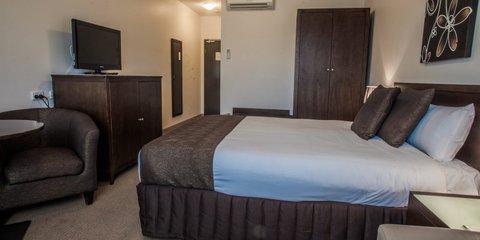 Deluxe Two Bedroom Suite