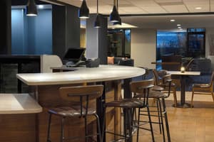 thumbnail: Bar (on property)