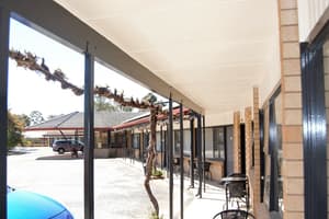 thumbnail: Exterior