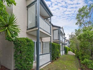 thumbnail: Exterior