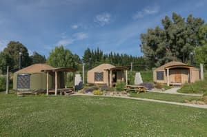 thumbnail: Exterior detail