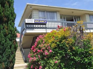 thumbnail: Exterior
