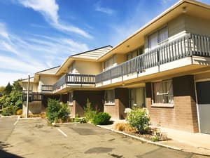thumbnail: Exterior