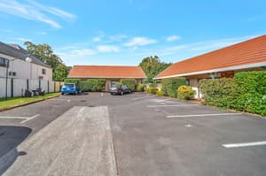 thumbnail: Front of property