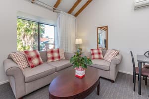 thumbnail: Living room