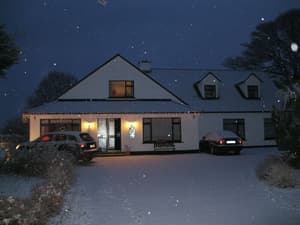 thumbnail: Exterior
