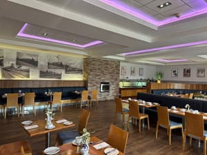 thumbnail: Restaurant
