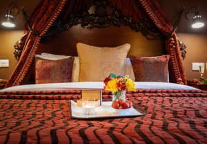 thumbnail: Room
