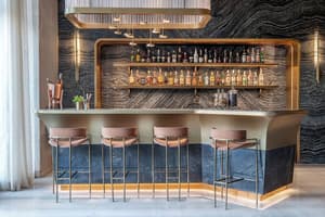 thumbnail: Bar (on property)