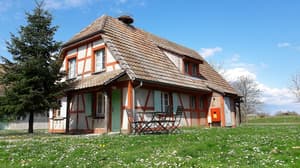 thumbnail: Front of property