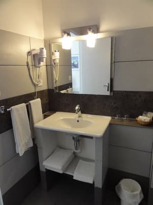 thumbnail: Bathroom