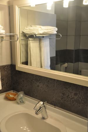 thumbnail: Bathroom sink