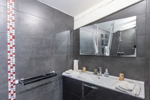 thumbnail: Bathroom sink