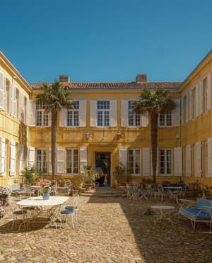 thumbnail: Exterior