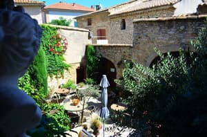 thumbnail: Front of property