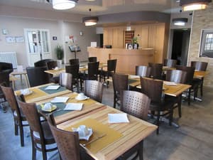 thumbnail: Restaurant