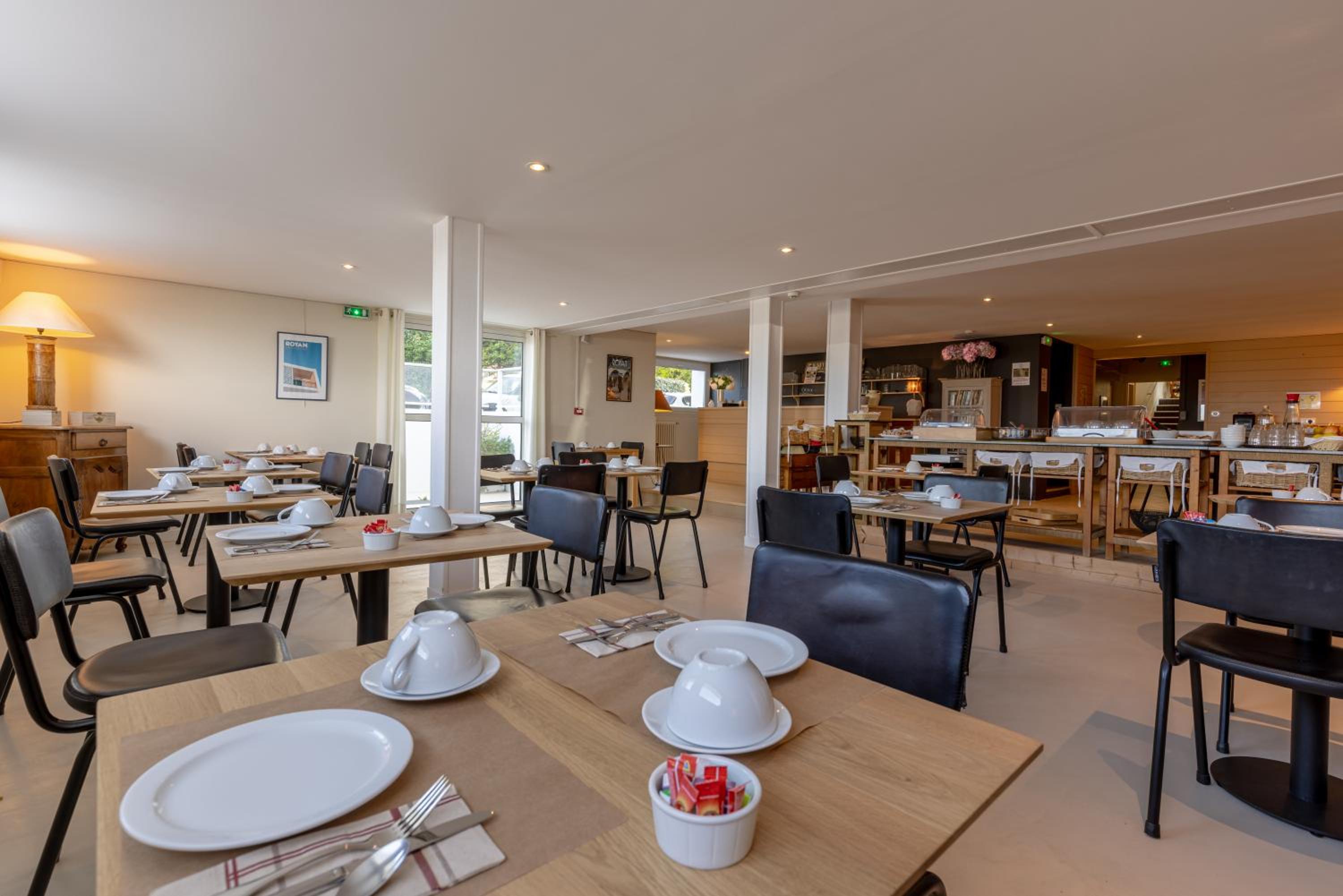 Restaurant-cafeteria