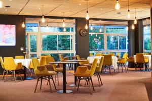 thumbnail: Breakfast area