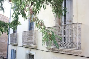 thumbnail: Exterior