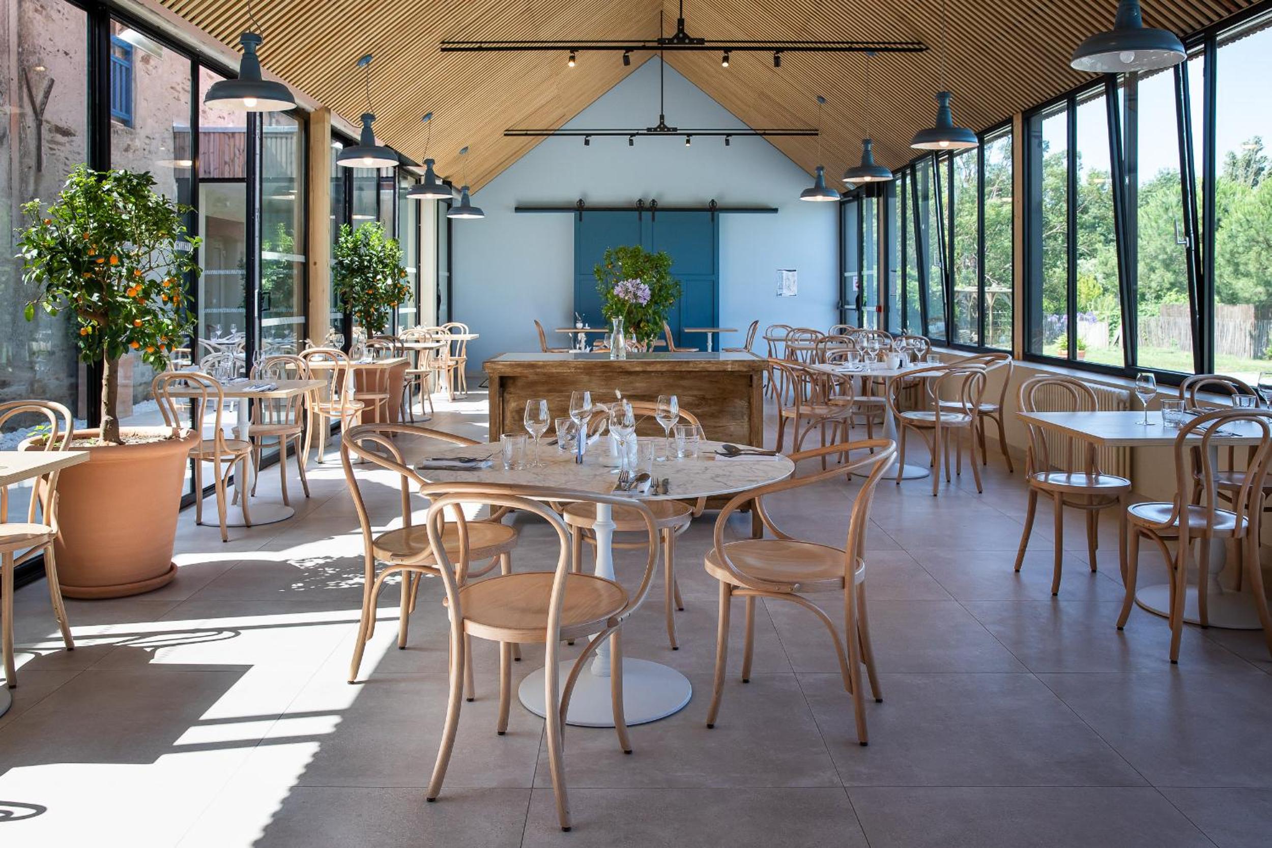 Restaurant-cafeteria