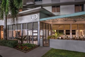 thumbnail: Bar (on property)