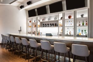 thumbnail: Bar (on property)